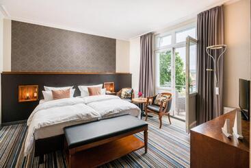 هتل Residenz Waldkrone Kühlungsborn