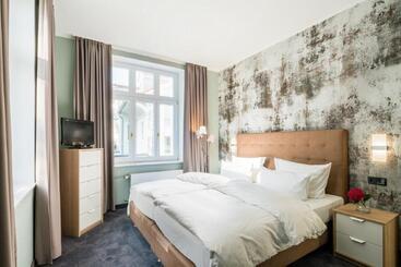 هتل Residenz Waldkrone Kühlungsborn