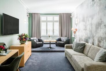 هتل Residenz Waldkrone Kühlungsborn