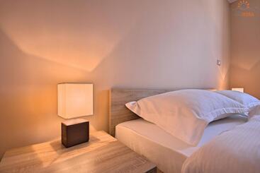 هتل Rotonda Inn Novigrad