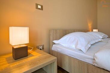 هتل Rotonda Inn Novigrad