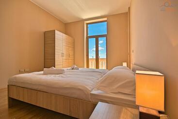 هتل Rotonda Inn Novigrad