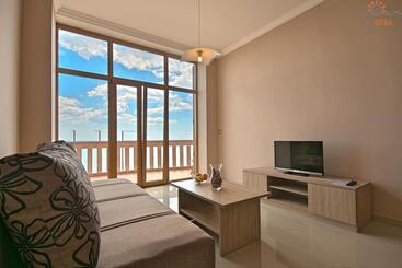 هتل Rotonda Inn Novigrad