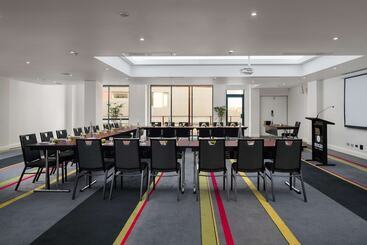 هتل Rydges Sydney Central