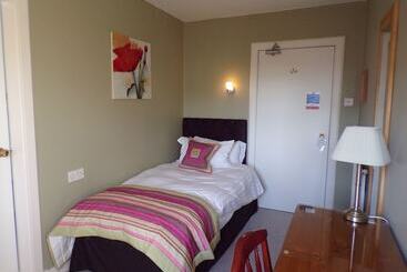 Shaftesbury Hotel Dundee