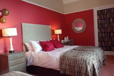 Shaftesbury Hotel Dundee