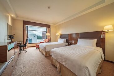 酒店 Shangri La Shenzhen   Nearby Luohu Border, Outdoor Swimming Pool