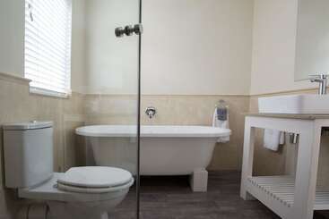 هتل Summerwood Guesthouse