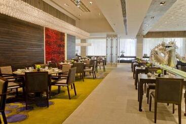 호텔 Taj Lands End