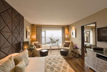 호텔 Taj Lands End