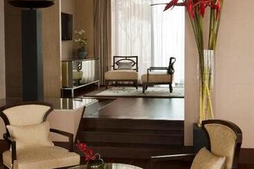 호텔 Taj Lands End
