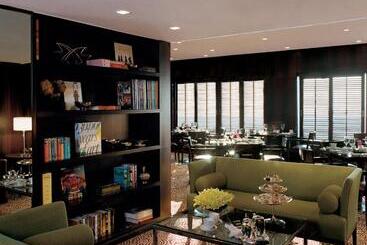 호텔 Taj Lands End