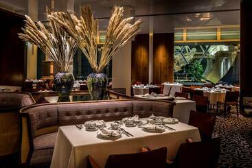 هتل The Ritzcarlton, Millenia Singapore
