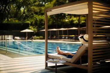 هتل The Ritzcarlton, Millenia Singapore
