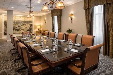 هتل The Roosevelt New Orleans A Waldorf Astoria