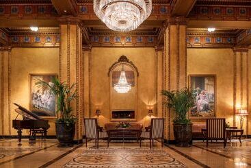 هتل The Roosevelt New Orleans  A Waldorf Astoria