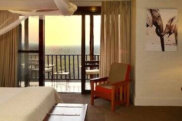 هتل Victoria Falls Safari Lodge