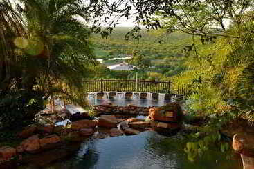 هتل Victoria Falls Safari Lodge