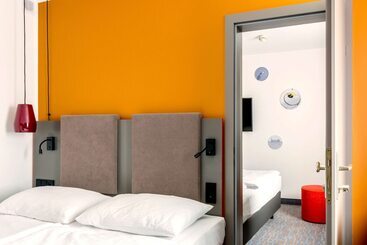 هتل Vienna House Easy By Wyndham Cracow