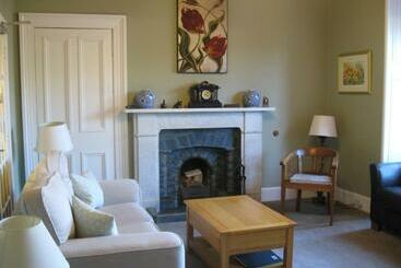 Shaftesbury Hotel Dundee