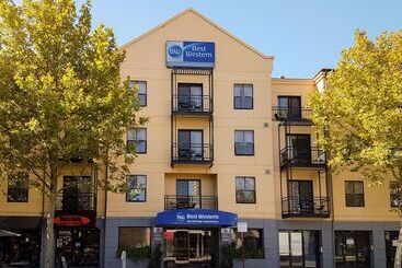 Best Western Northbridge Apartments