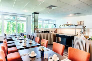 Achat Hotel Stuttgart Zuffenhausen