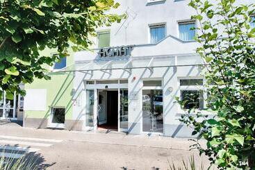 Achat Hotel Stuttgart Zuffenhausen