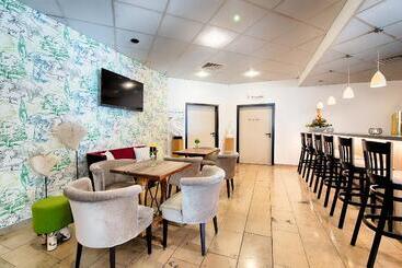 Achat Hotel Stuttgart Zuffenhausen