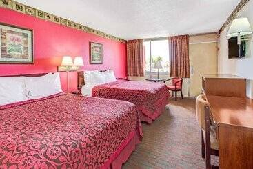 酒店 Days Inn By Wyndham York Alabama