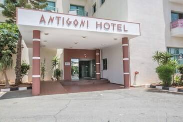 هتل Antigoni