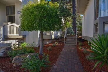 Szálloda Best Western The Inn And Suites Pacific Grove