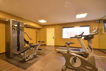 هتل Best Western The Inn & Suites Pacific Grove