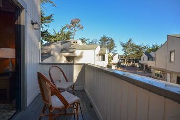هتل Best Western The Inn & Suites Pacific Grove