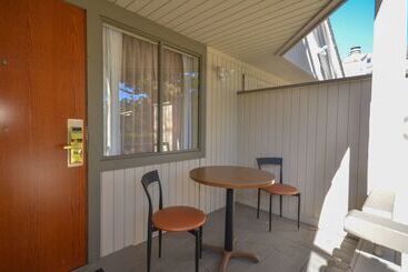 هتل Best Western The Inn & Suites Pacific Grove