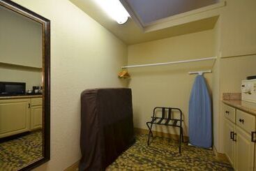 هتل Best Western The Inn & Suites Pacific Grove