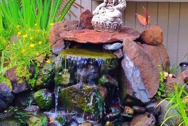 هتل Best Western The Inn & Suites Pacific Grove