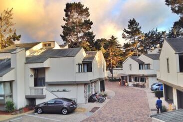 هتل Best Western The Inn & Suites Pacific Grove