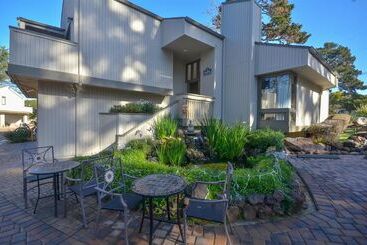 هتل Best Western The Inn & Suites Pacific Grove