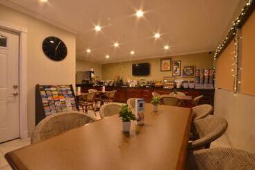 هتل Best Western The Inn & Suites Pacific Grove