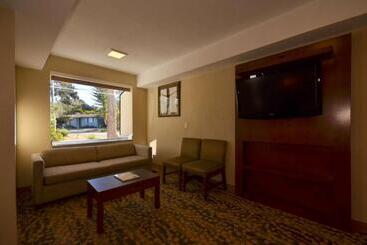 هتل Best Western The Inn & Suites Pacific Grove
