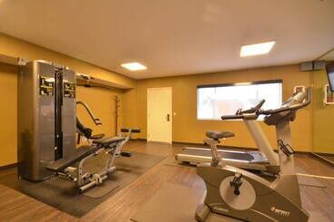 هتل Best Western The Inn & Suites Pacific Grove
