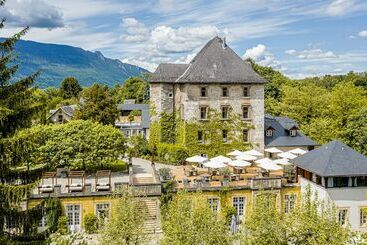 Hotel Chateau De Candie