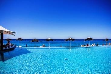 Coral Princess Hotel & Dive Resort