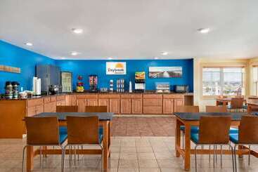 هتل Days Inn By Wyndham Airport/maine Mall