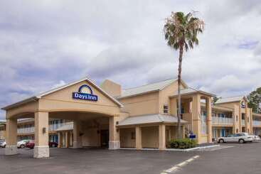 هتل Days Inn By Wyndham Daytona Beach Speedway