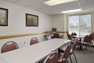 هتل Days Inn By Wyndham Great Falls
