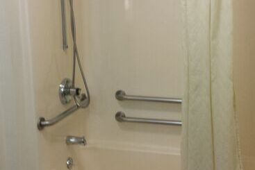 هتل Days Inn By Wyndham Great Falls