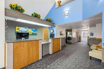 هتل Days Inn By Wyndham Great Falls
