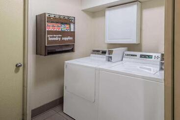 هتل Days Inn By Wyndham Great Falls
