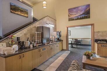 هتل Days Inn By Wyndham Great Falls